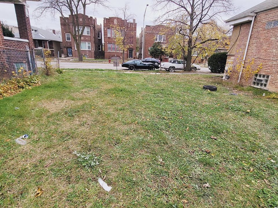 2nd image of 8029 S Loomis Blvd