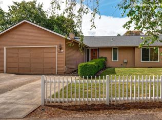 11880 SW Robbins Dr, Beaverton, OR 97008