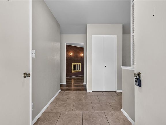 4th image of 5101 Bridle Rd