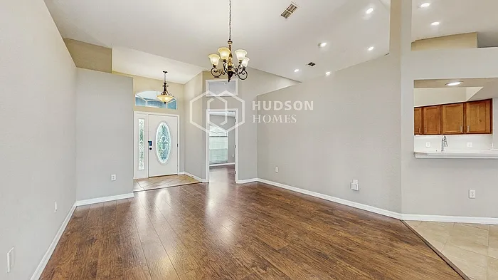 2611 Pine Valley Dr — Photo 6