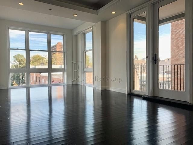 1st image of 30-11 21st St #4F