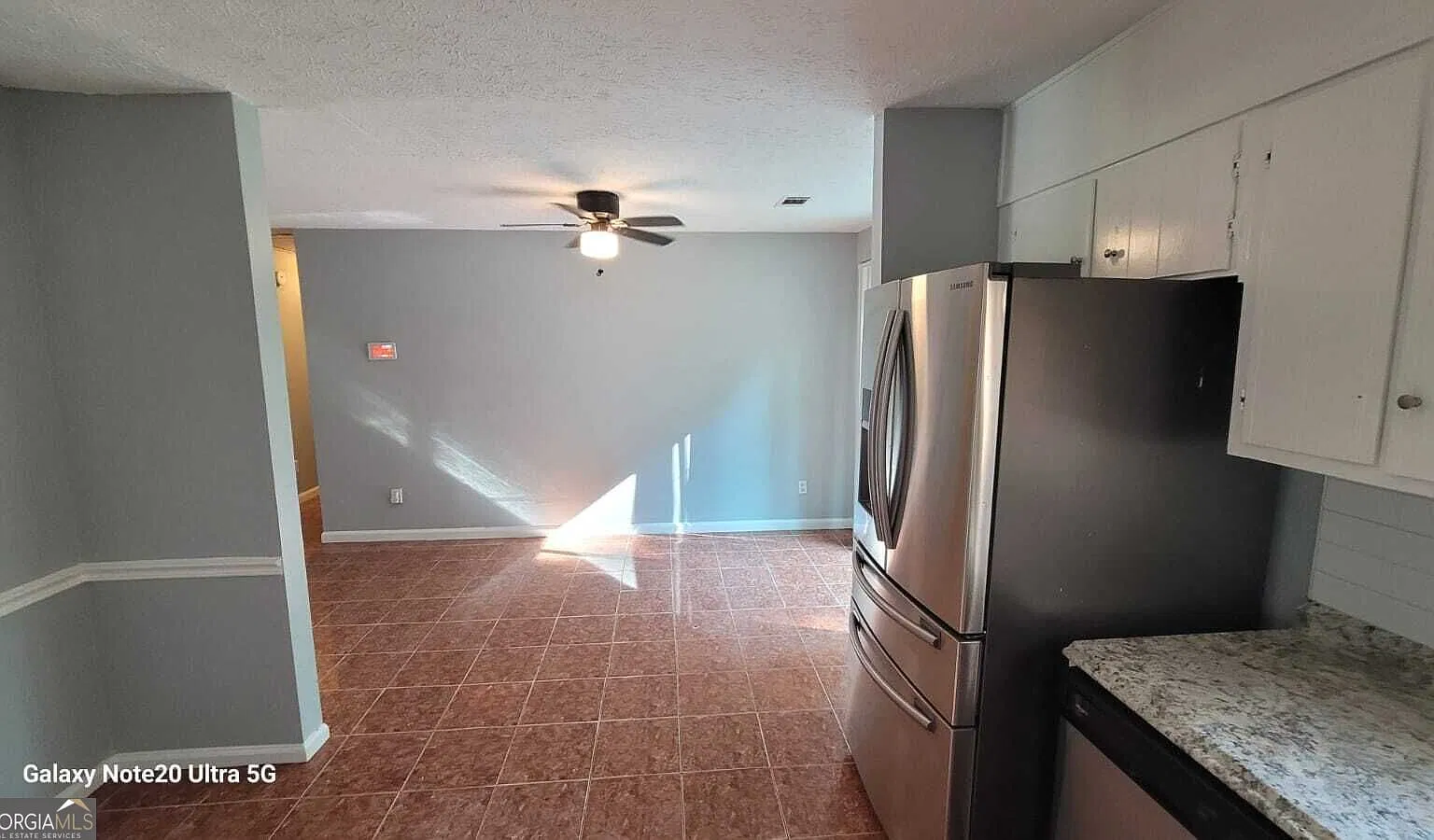 3 bed, 2.0 bath, 1470 sqft, $1,700 — Photo 3