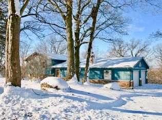 218 Baron Dr, Spring Grove, IL 60081