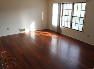 84 Heritage Ln #309, Hamburg, NJ 07419