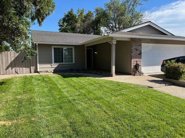 105 Yosemite Dr