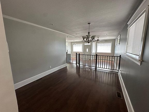 5th image of 1701 Lowry Ave NE