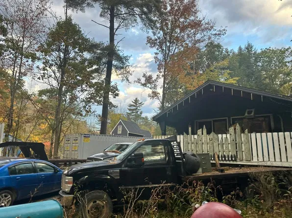 108 Gould Pond Rd, Hillsboro, NH 03244