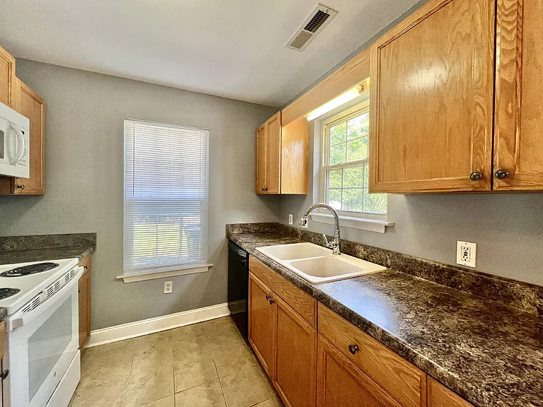 2113 Waxhaw Indian Trail Rd — Photo 8