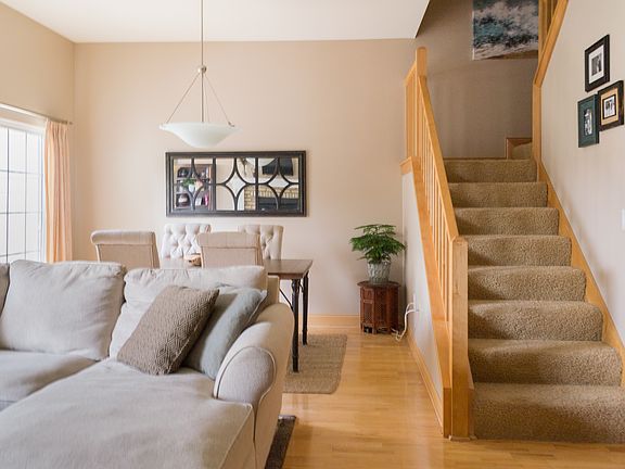 5th image of 2583 N Farwell Ave #2583
