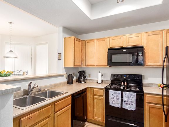 3rd image of 3830 S Lakewood Pkwy #1100