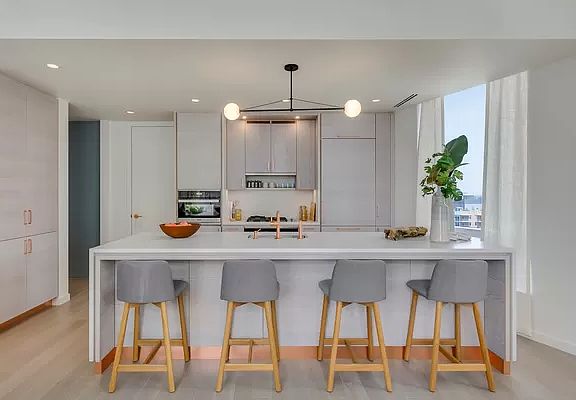 4th image of 1 City Poin APT 53F