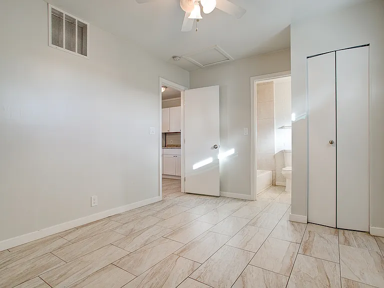 212 E Jones Ave #8 — Photo 15