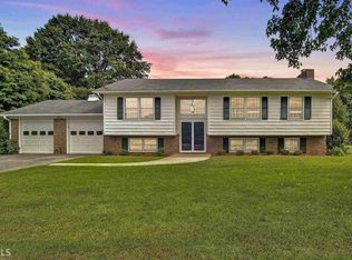 100 Shannon Dr, Lagrange, GA 30241