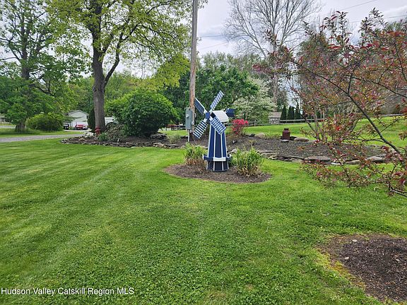 4th image of 25 Doris Lane