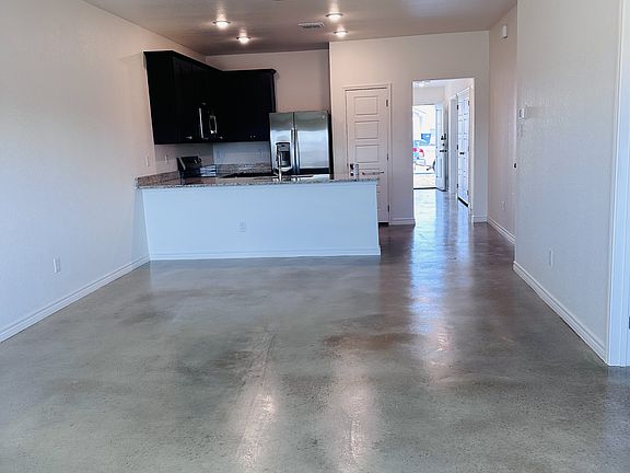 4th image of 1202 Concord Dr #1