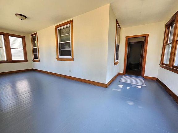 2nd image of 1512 Mississippi St
