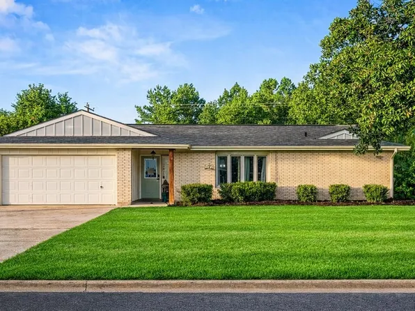 1016 Meadowbrook Dr, Deridder, LA 70634