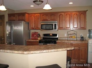 415 Mayapple Gln, Chatham, IL 62629