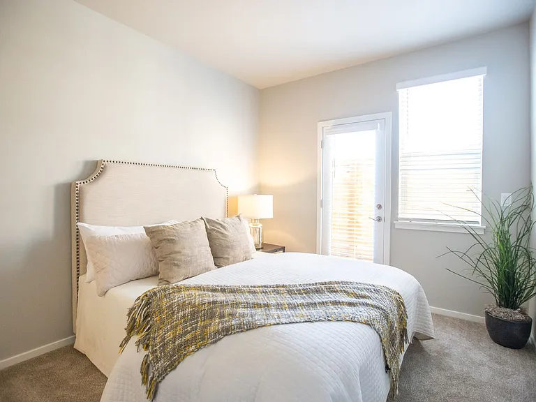 Q1 Apartments — Photo 25