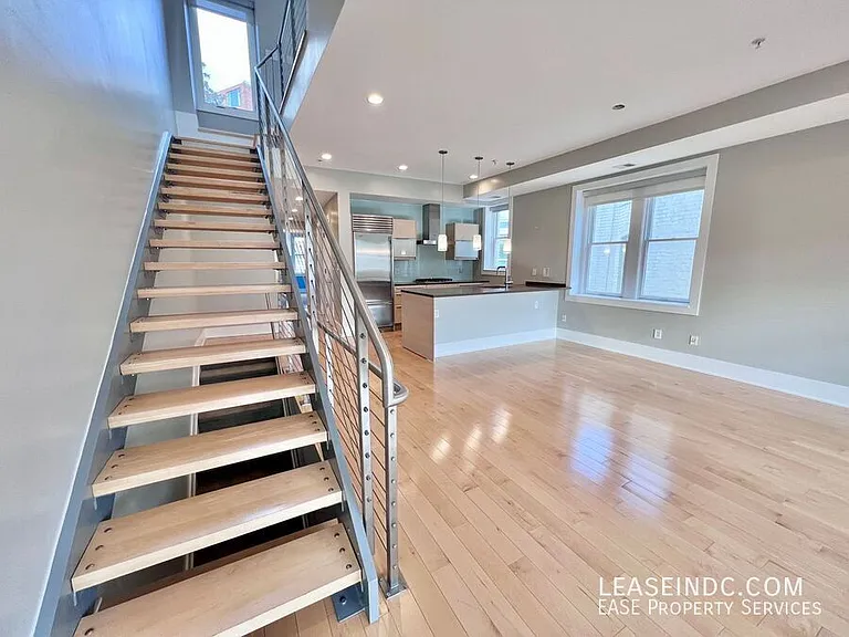 2619 Garfield St NW #4 — Photo 7