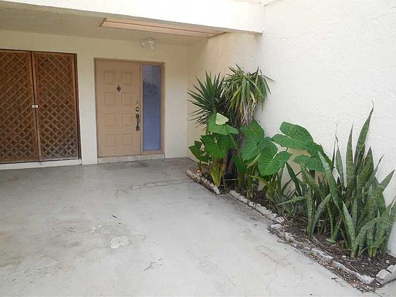 2nd image of 219 NW 45th Ave #219