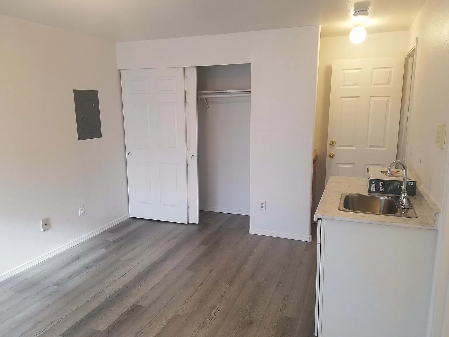 1118 N Forest — Photo 4
