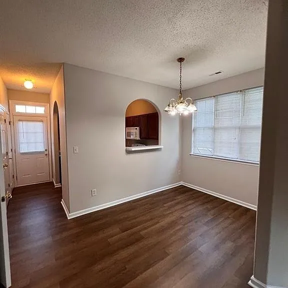 428 Goldstaff Ln — Photo 5