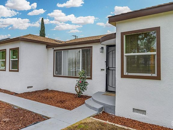 3rd image of 615 Linda Vista Dr