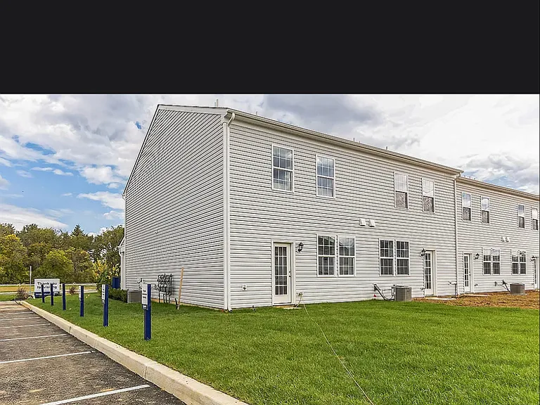 1111 Martin Rd — Photo 9