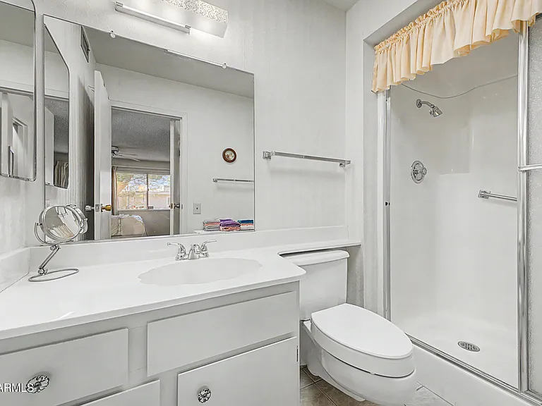 10880 W Emerald Dr — Photo 16