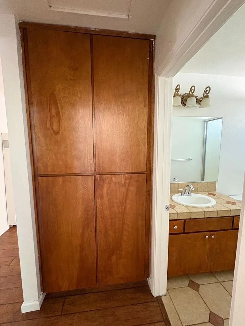 Spacious 2-Bedroom Apartment in Atascadero Available Now! — Photo 2