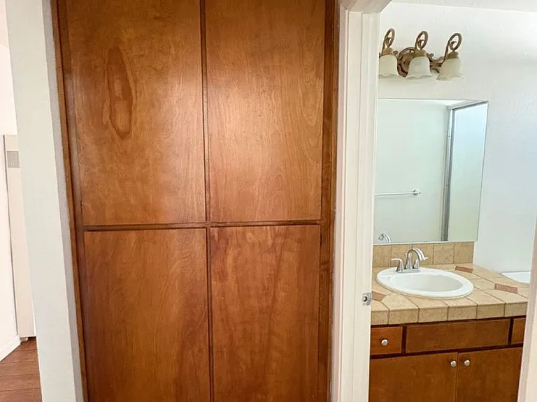 7478 Santa Ysabel Ave #E — Photo 2