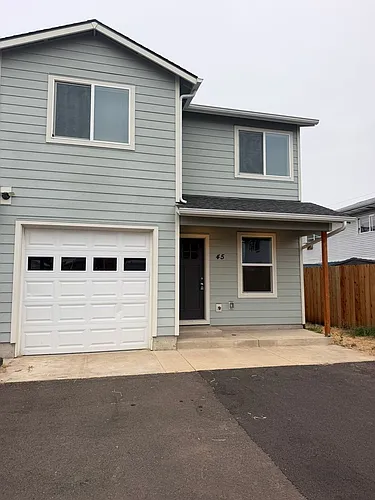 45 Hobbs St Photo 1
