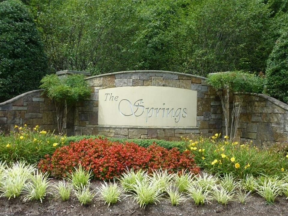 1st image of 821 Rocky Cove Ln #39