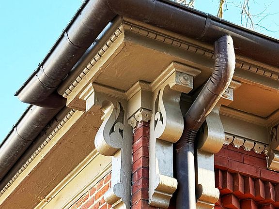 4th image of 117 Court St