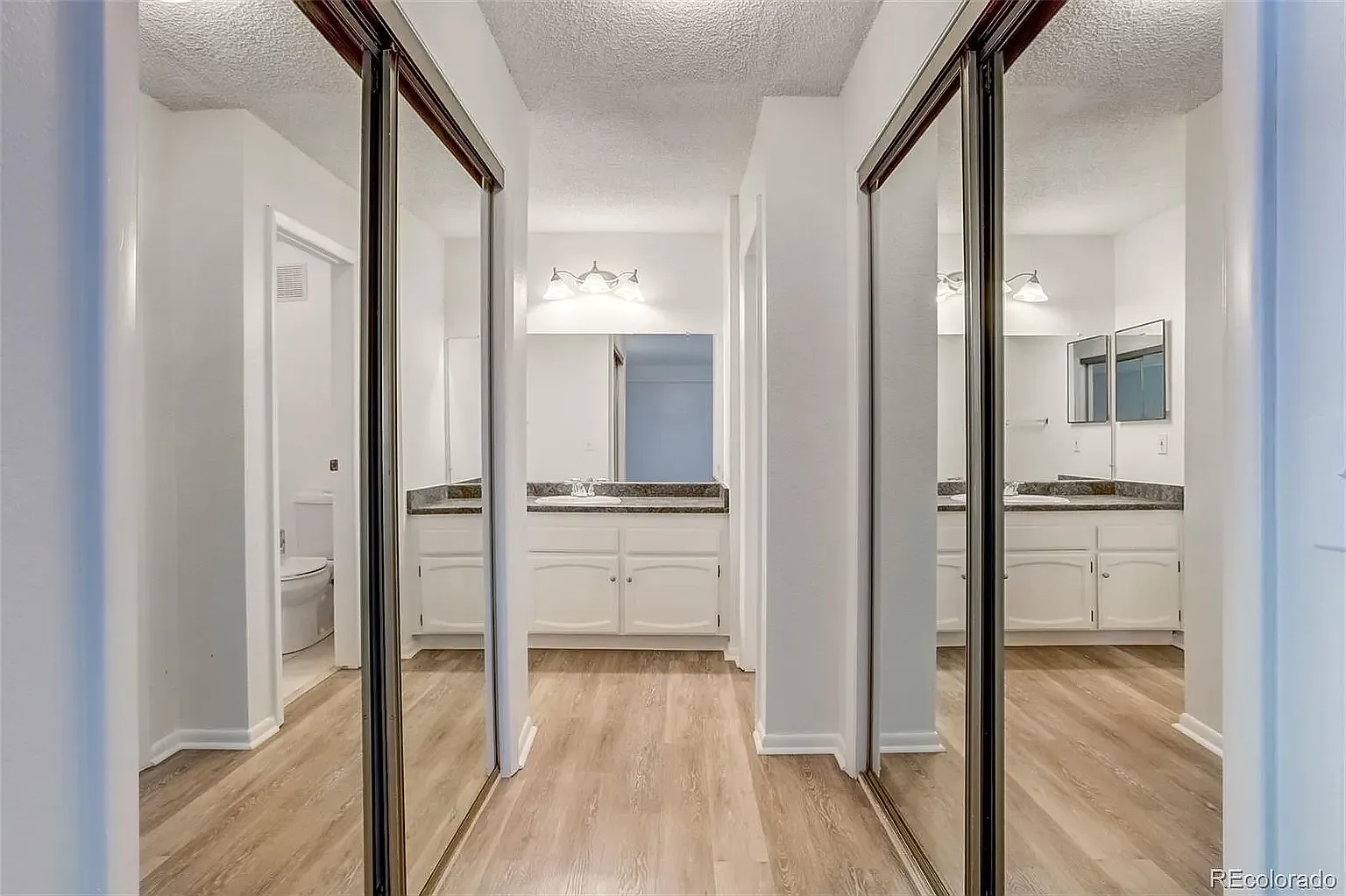 2 bed, 1000 sqft, $2,100 — Photo 2