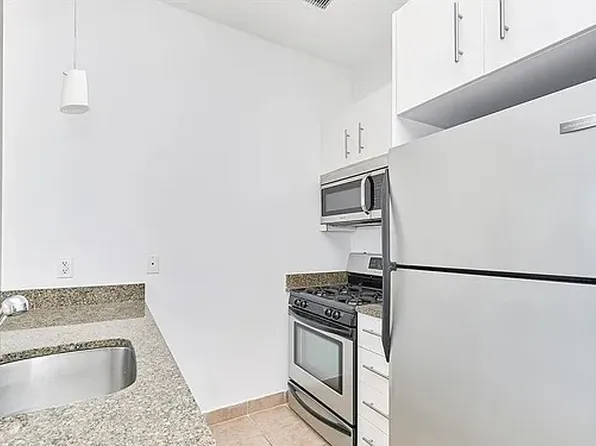 110 4th Avenue image 1 of 7