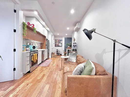 Rented by Doorway NYC, LLC | media 19