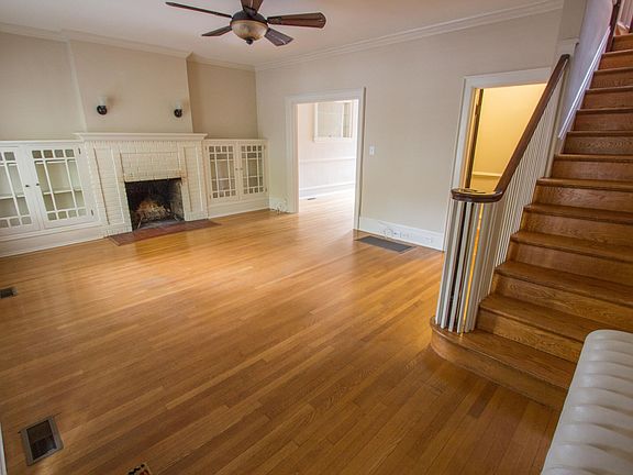 2nd image of 208 South Dr