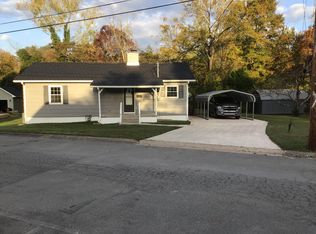 106 W Newcomb Rd, Oak Ridge, TN 37830