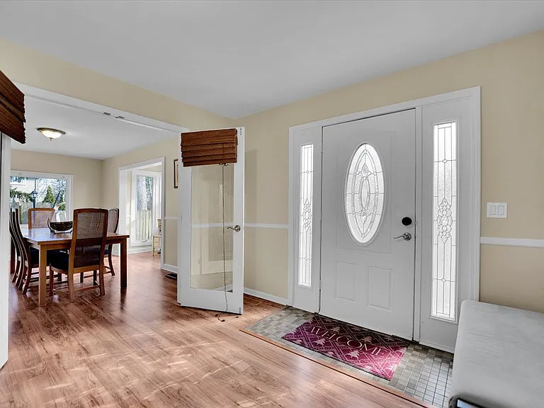 49 N Lake Ave — Photo 11