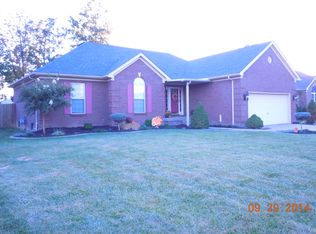 405 Shady Brook Ln, Louisville, KY