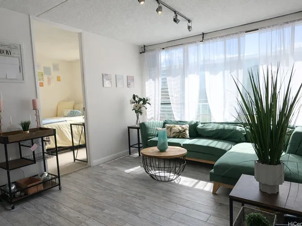 2845 Waialae Ave APT 321, Honolulu, HI 96826