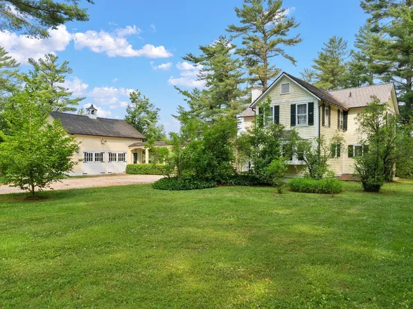 95 Devon Rd, Lee, MA 01238
