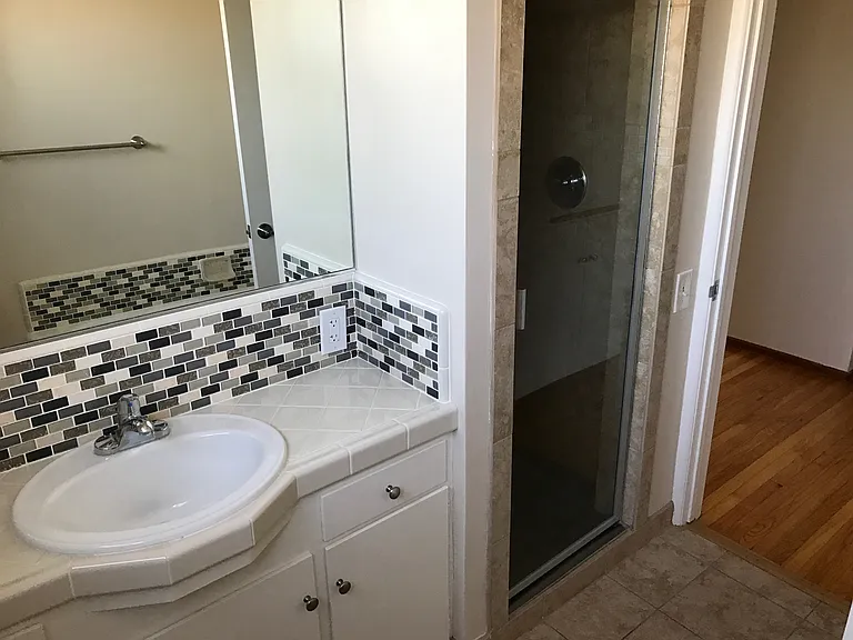 10533 W Valparaiso St — Photo 7