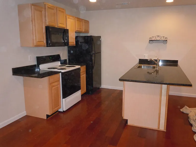 9311 Woodlea Ct #9311 — Photo 4
