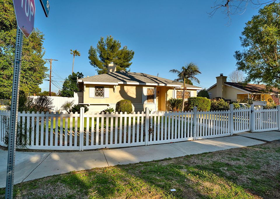1st image of 7962 Cozycroft Ave
