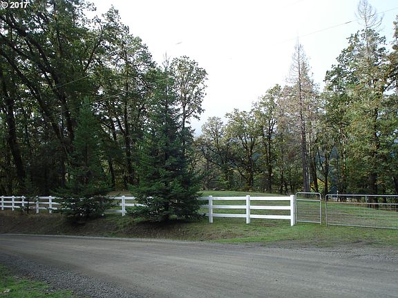 2nd image of 520 Wolf Valley Dr
