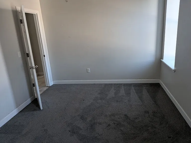 125 W Main St #2 — Photo 1