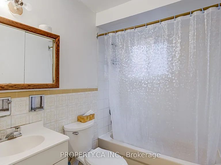 158 Hallam St #3 — Photo 13